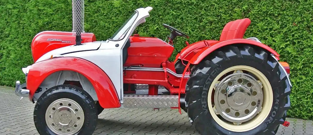 Внешний вид ретро-трактора Porsche Standard Star 219, машина сильно напоминает Volkswagen Beetle